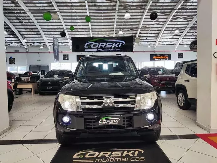 Mitsubishi Pajero Preto 14