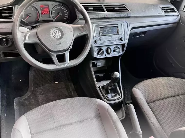 Volkswagen Voyage Branco 9