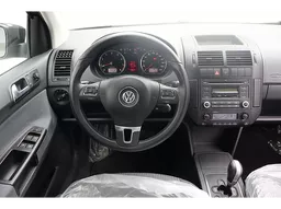 Volkswagen Polo Sedan