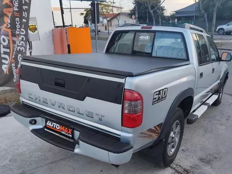 Chevrolet S10 Prata 6