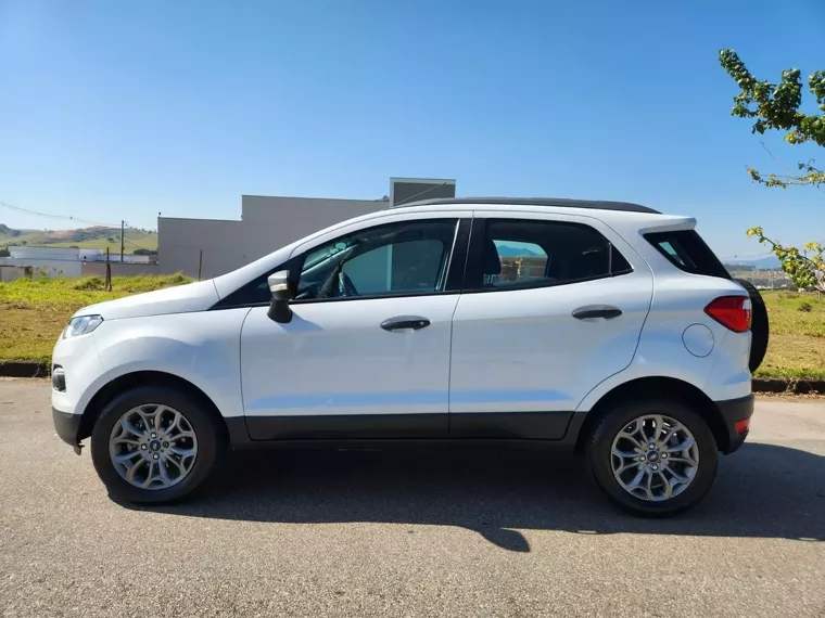 Ford Ecosport Branco 19