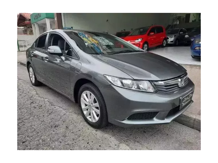 Honda Civic Cinza 10