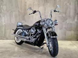 Harley-Davidson Deluxe