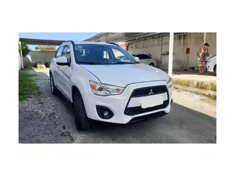 Mitsubishi ASX Branco 1