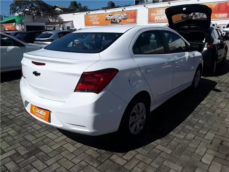 Chevrolet Onix Branco 5