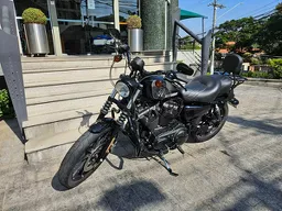 Sportster 883