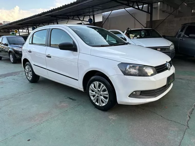 Volkswagen Gol Branco 10