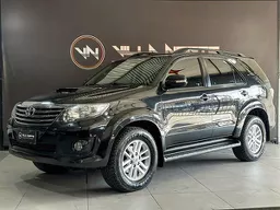 Toyota Hilux SW4
