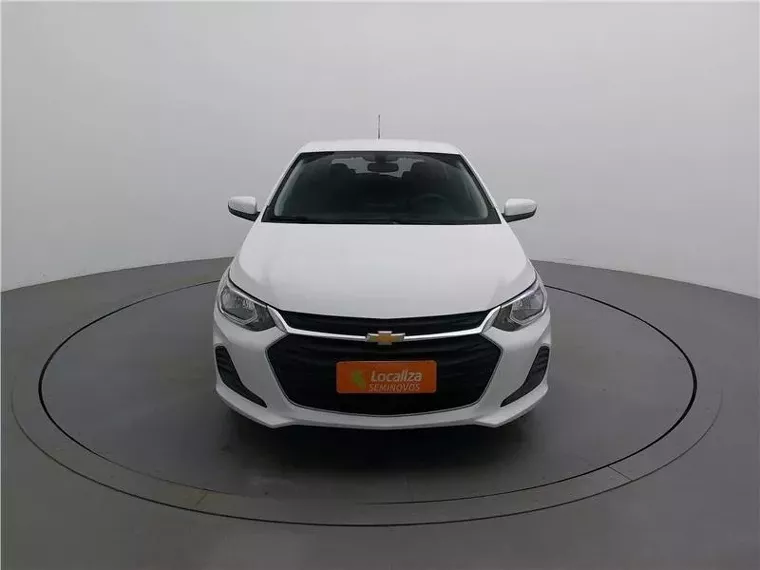 Chevrolet Onix Branco 5