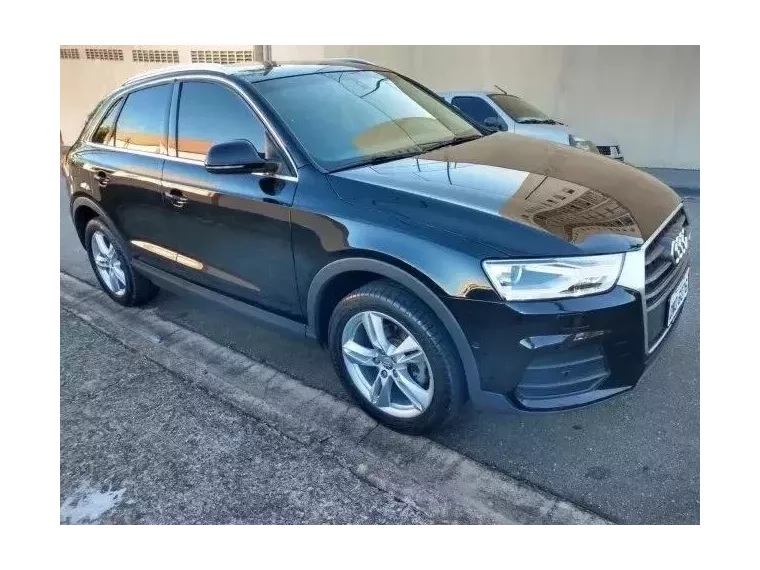 Audi Q3 Preto 2