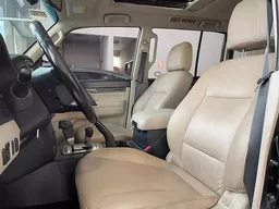 Mitsubishi Pajero Full