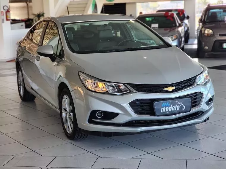 Chevrolet Cruze Prata 2