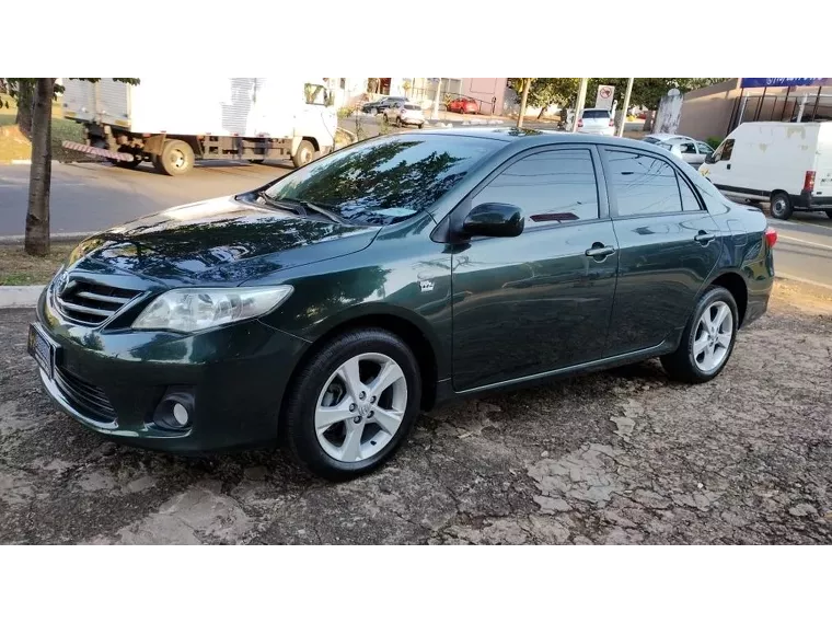 Toyota Corolla Verde 1