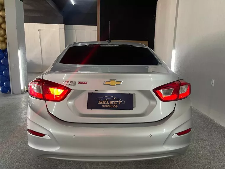 Chevrolet Cruze Prata 5