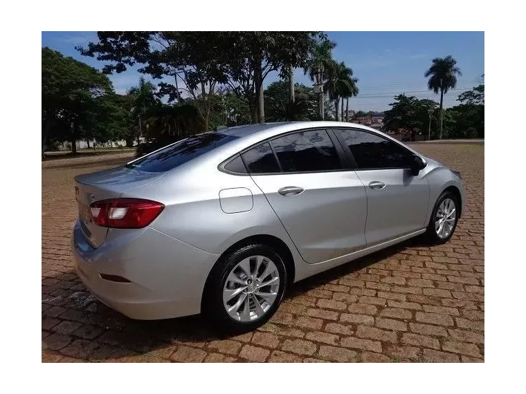 Chevrolet Cruze Prata 7