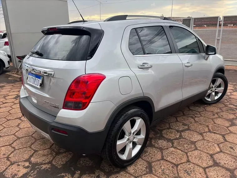 Chevrolet Tracker Prata 10