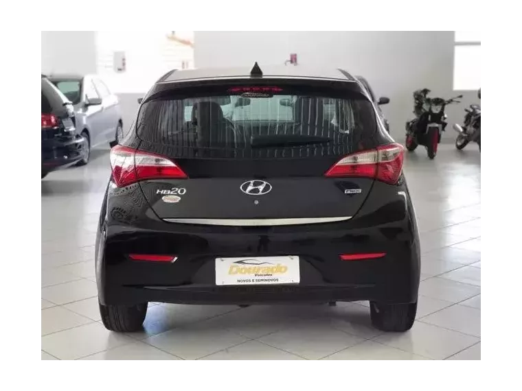 Hyundai HB20 Preto 5