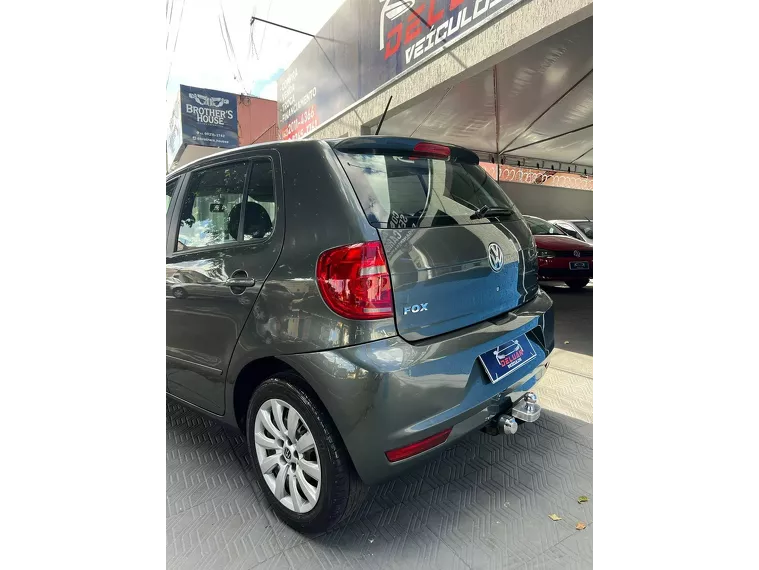 Volkswagen Fox Cinza 7