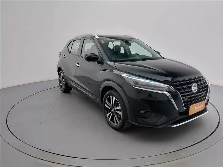 Nissan Kicks Preto 14