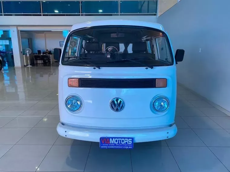 Volkswagen Kombi Branco 4