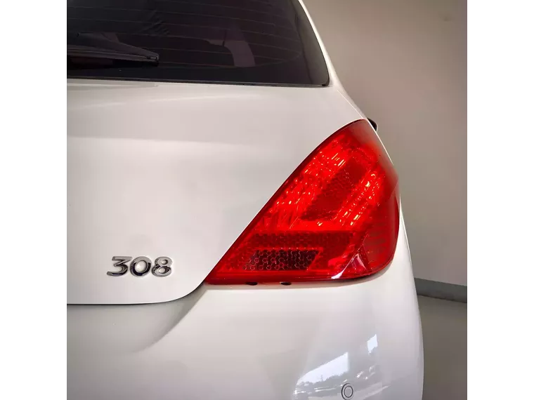 Peugeot 308 Branco 8