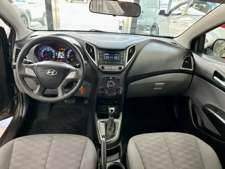 Hyundai HB20S Cinza 18