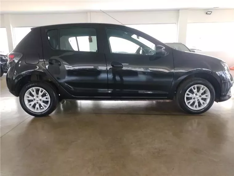 Renault Sandero Preto 14