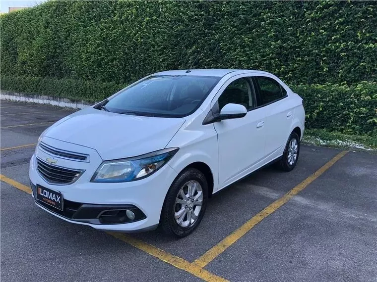 Chevrolet Prisma Branco 11