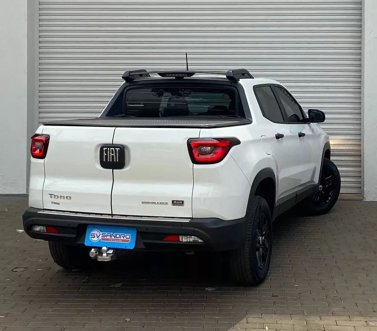 Fiat Toro Branco 4