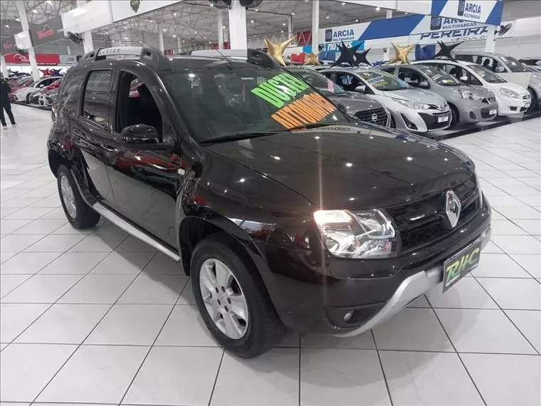 Renault Duster Preto 9