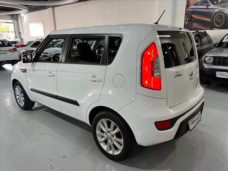 KIA Soul Branco 3