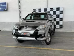 Toyota Hilux SW4