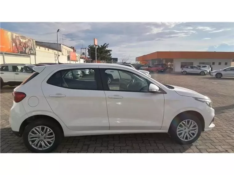 Fiat Argo Branco 3