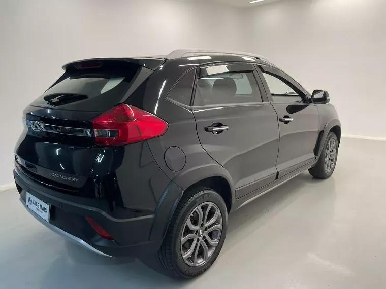 Chery Tiggo 2 Preto 10