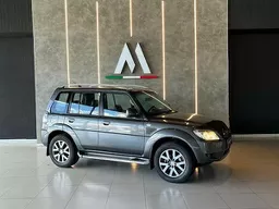Mitsubishi Pajero TR4