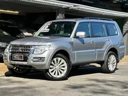 Mitsubishi Pajero Full