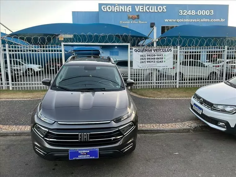 Fiat Toro Cinza 5