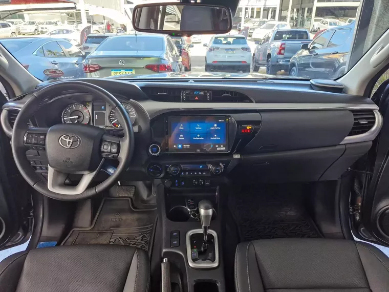 Toyota Hilux Cinza 8