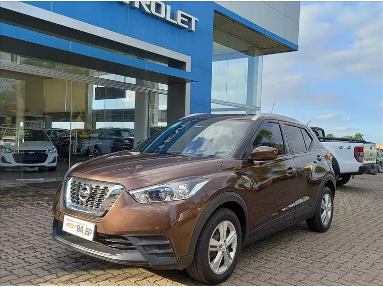 Nissan Kicks Marrom 1