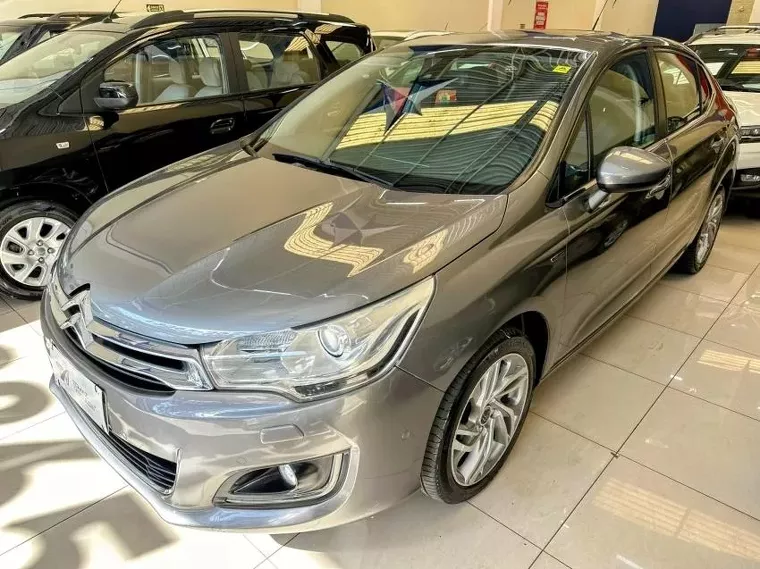 Citroën C4 Lounge Cinza 4