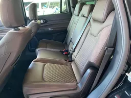 Jeep Commander
