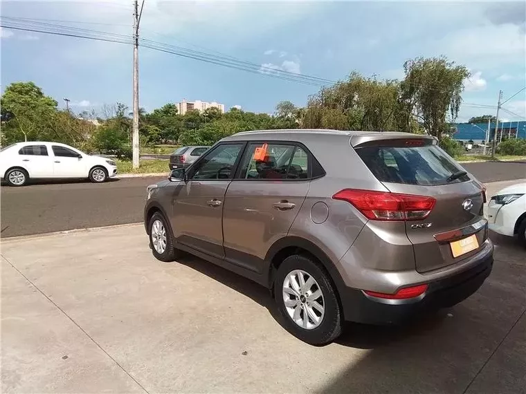 Hyundai Creta Prata 11