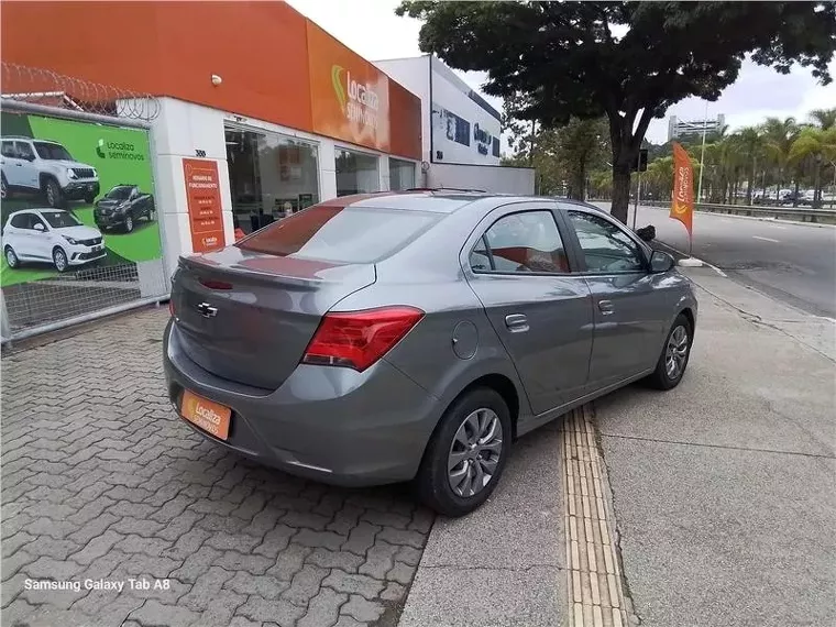 Chevrolet Onix Cinza 8