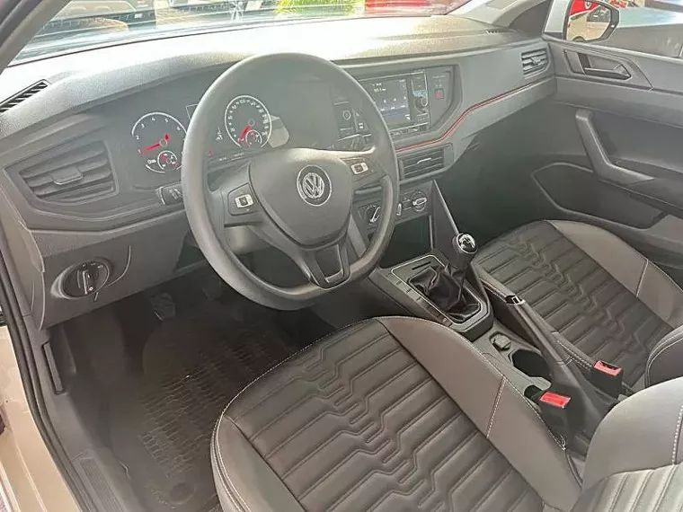 Volkswagen Polo Hatch Branco 10