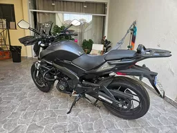Bajaj Dominar