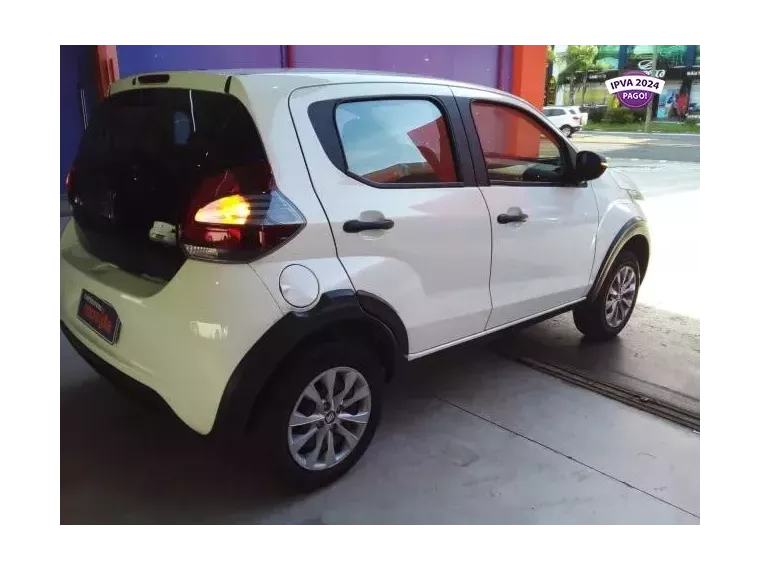 Fiat Mobi Branco 2