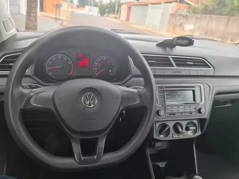 Volkswagen Gol Prata 13