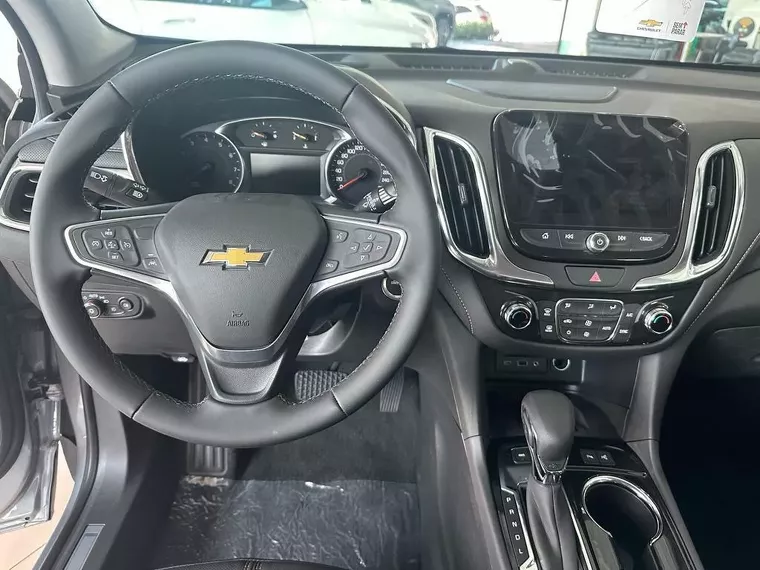 Chevrolet Equinox Prata 3