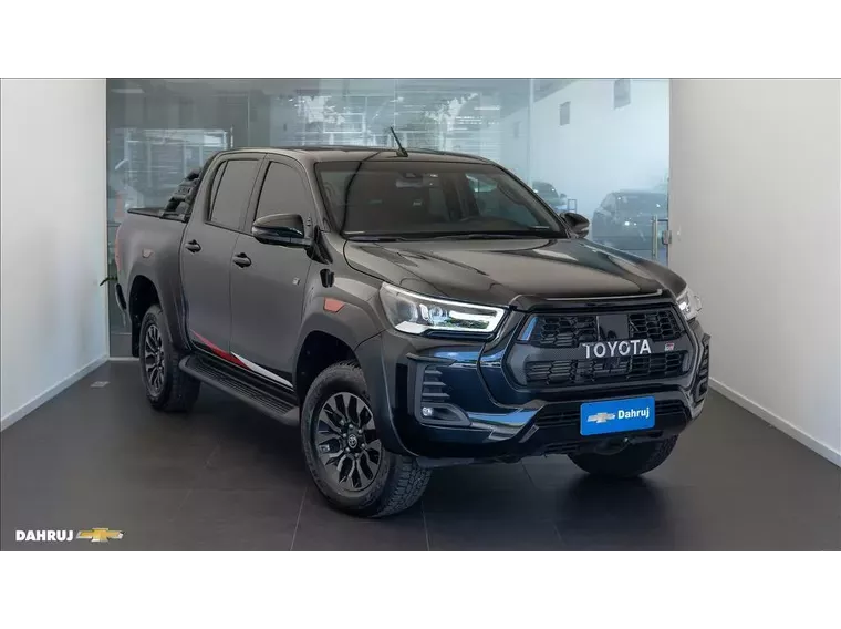 Toyota Hilux Preto 15