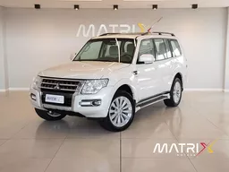 Mitsubishi Pajero Full